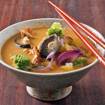Thai-Gemüsesuppe mit Pute