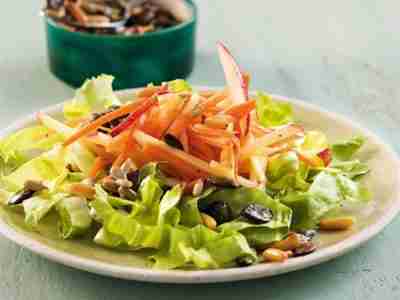 Endivien-Möhren-Apfel-Salat