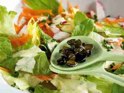 Bunter Mai-Salat