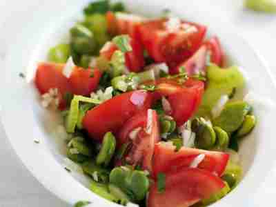 Tomaten-Bohnen-Salat mit viel Knoblauch