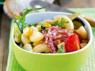 Nudelsalat mit Salami