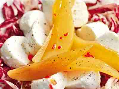 Würzbirne mit Mozzarella