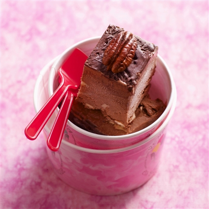 Geeiste Brownies mit Pekannüssen
