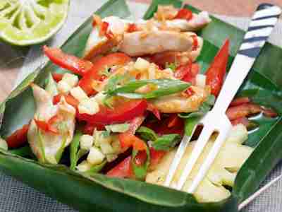 Hähnchensalat mit Ananas