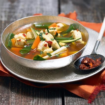 Orientalische Hühnersuppe