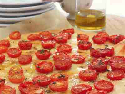 Focaccia mit Kirschtomaten