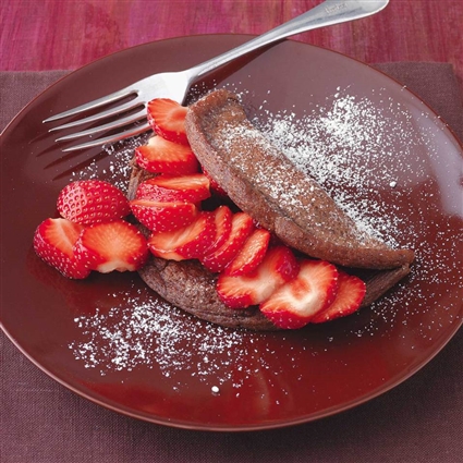 Schoko-Omelett mit Erdbeeren