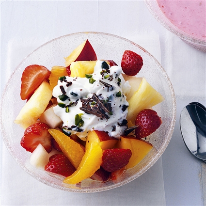 Obstsalat mit Schoko-Pistazien-Quark
