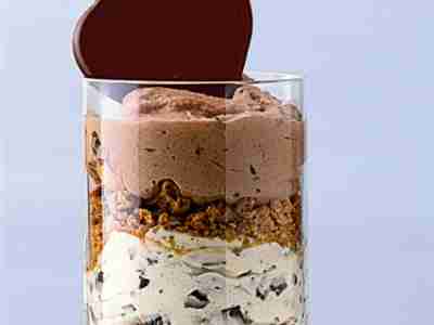 Stracciatellatorte im Glas