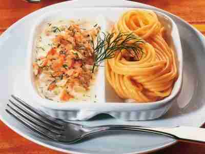 Spaghetti mit Lachs-Sahnesauce