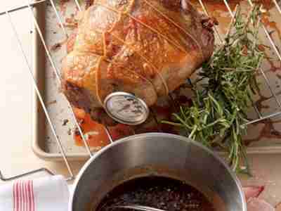 Fenchel-Knoblauch-Sauce mit Lammkeule