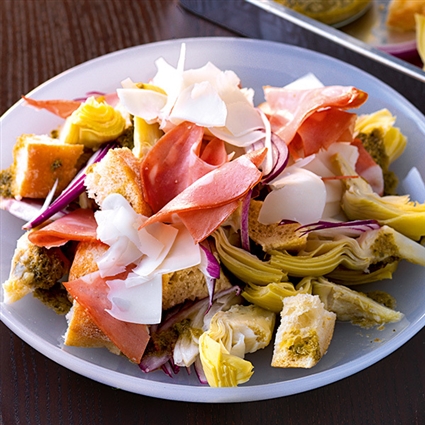 Sommerlicher Brotsalat