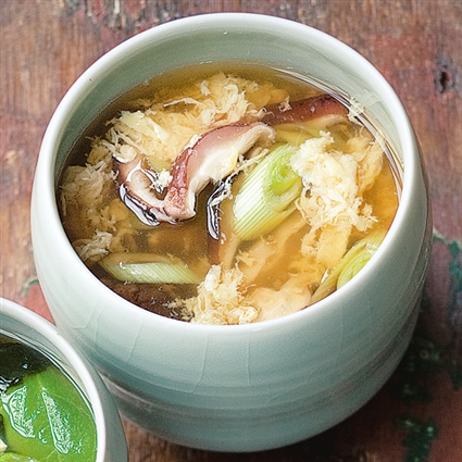 Eierblumensuppe mit Shii-Take