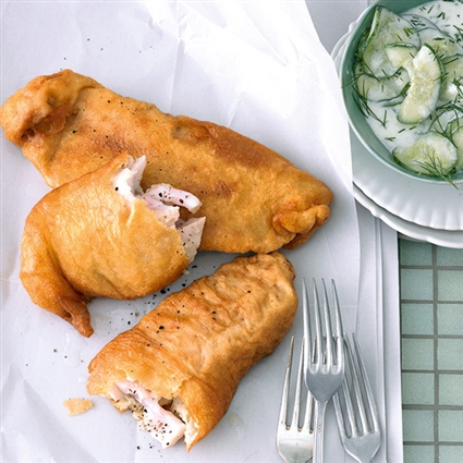 Backfisch mit Gurkensalat