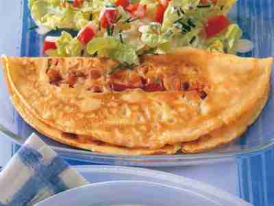 Speckpfannkuchen mit Salat