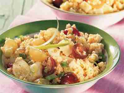 Fruchtiger Hirse-Käse-Salat