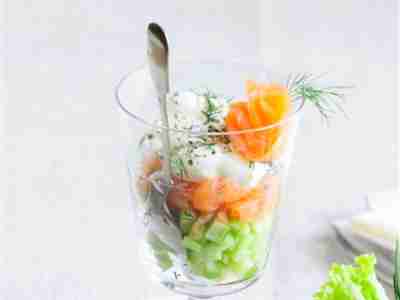 Räucherlachs-Gurken-Salat
