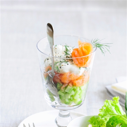 Räucherlachs-Gurken-Salat