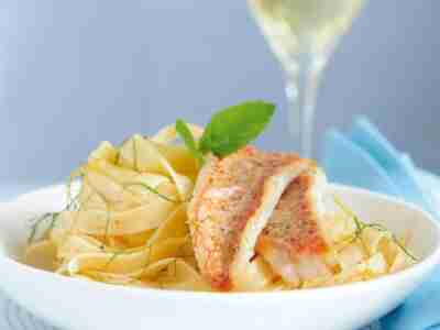 Zitronennudeln mit Rotbarbenfilets