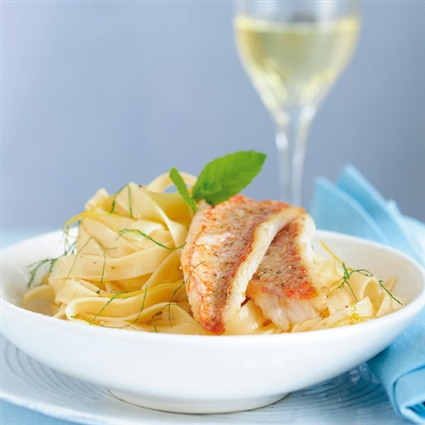 Zitronennudeln mit Rotbarbenfilets