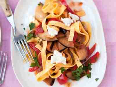 Auberginen-Paprika-Nudeln