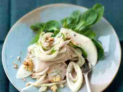 Fenchel-Birnen-Salat mit Ziegenfrischkäse-Dressing