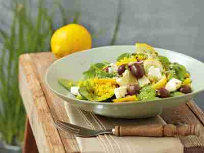 Hirsesalat mit Schafskäse und Spinat