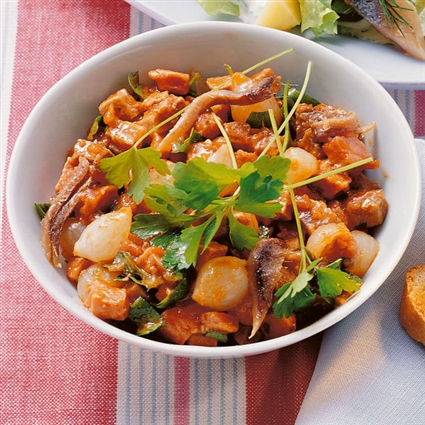 Fleischsalat mit Tomaten-Dressing