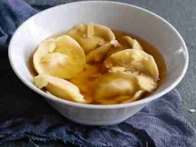 Tortellini in Brühe