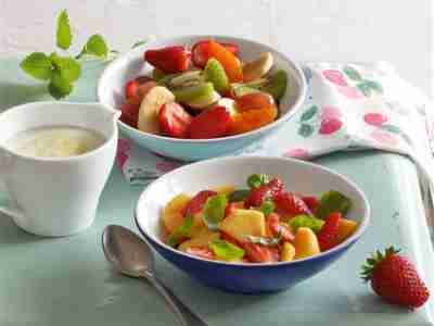 Obstsalat mit Honig-Joghurt