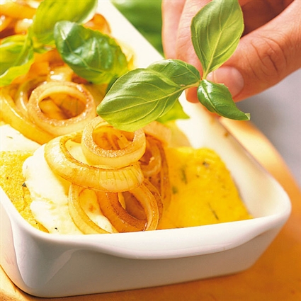 Gratinierte Polenta mit Mozzarella