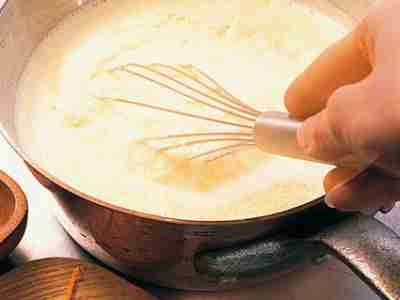 Safran-Mandel-Suppe