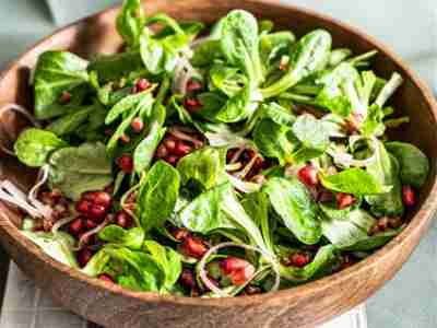Feldsalat mit Granatapfel