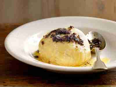 Germknödel mit Mohnbutter