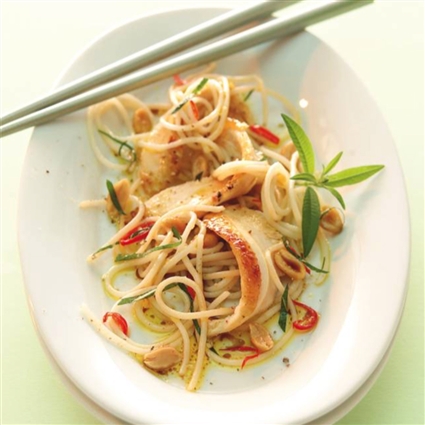 Reisnudelsalat mit Chili-Dressing