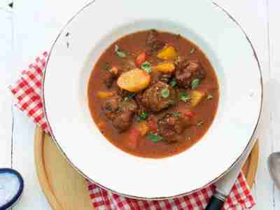 Fettarme Gulaschsuppe