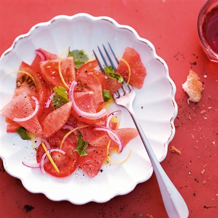 Tomaten-Grapefruit-Salat mit Zitronen-Vanille-Dressing