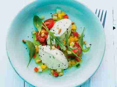 Ricotta-Kräuter-Creme mit Gemüse-Vinaigrette