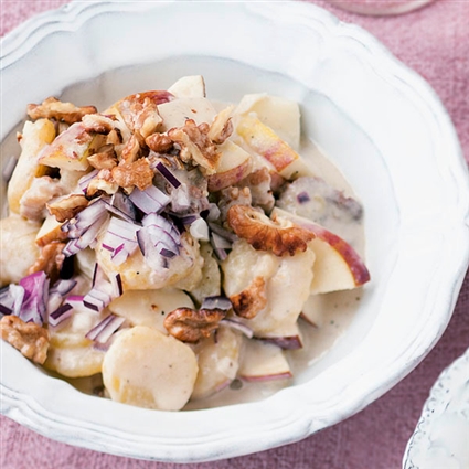 Kartoffelsalat mit Äpfeln