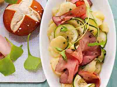 Roastbeef mit Kartoffel-Zucchini-Salat