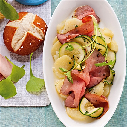 Roastbeef mit Kartoffel-Zucchini-Salat