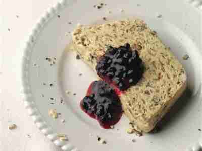 Kürbiskernparfait mit Hollerkoch