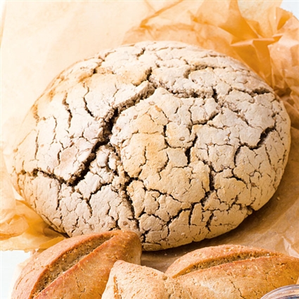 Glutenfreies Bauernbrot aus Teffmehl
