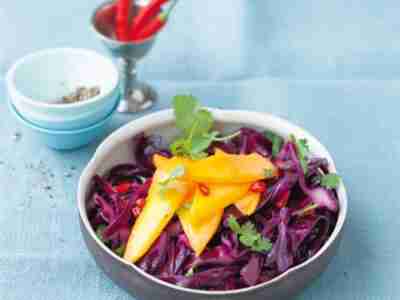 Rotkohl-Chili-Salat mit Mango