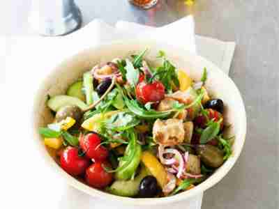 Italienischer Brotsalat