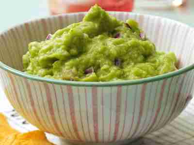 Guacamole aus reifen Avocados