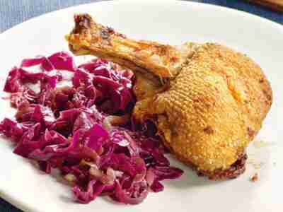 Bauernente mit Rotkohl