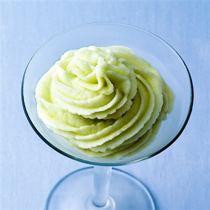 Grünes Apfelsorbet mit Zitronengras