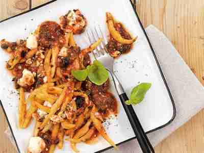 Schupfnudeln mit Tomatenschafskäse