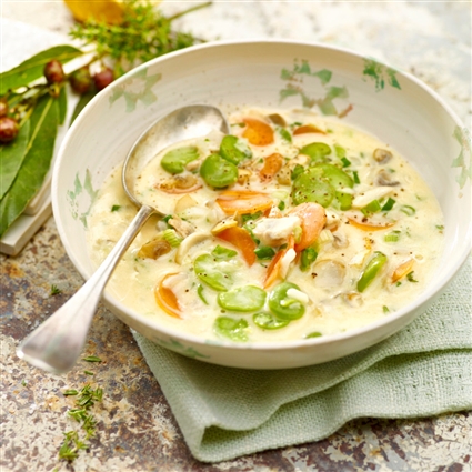 Zitronen-Thymian-Suppe mit Dicken Bohnen